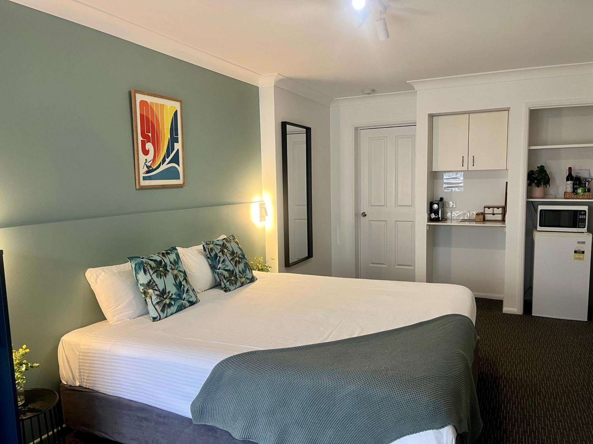 The Carmel Yamba Motel Exterior photo